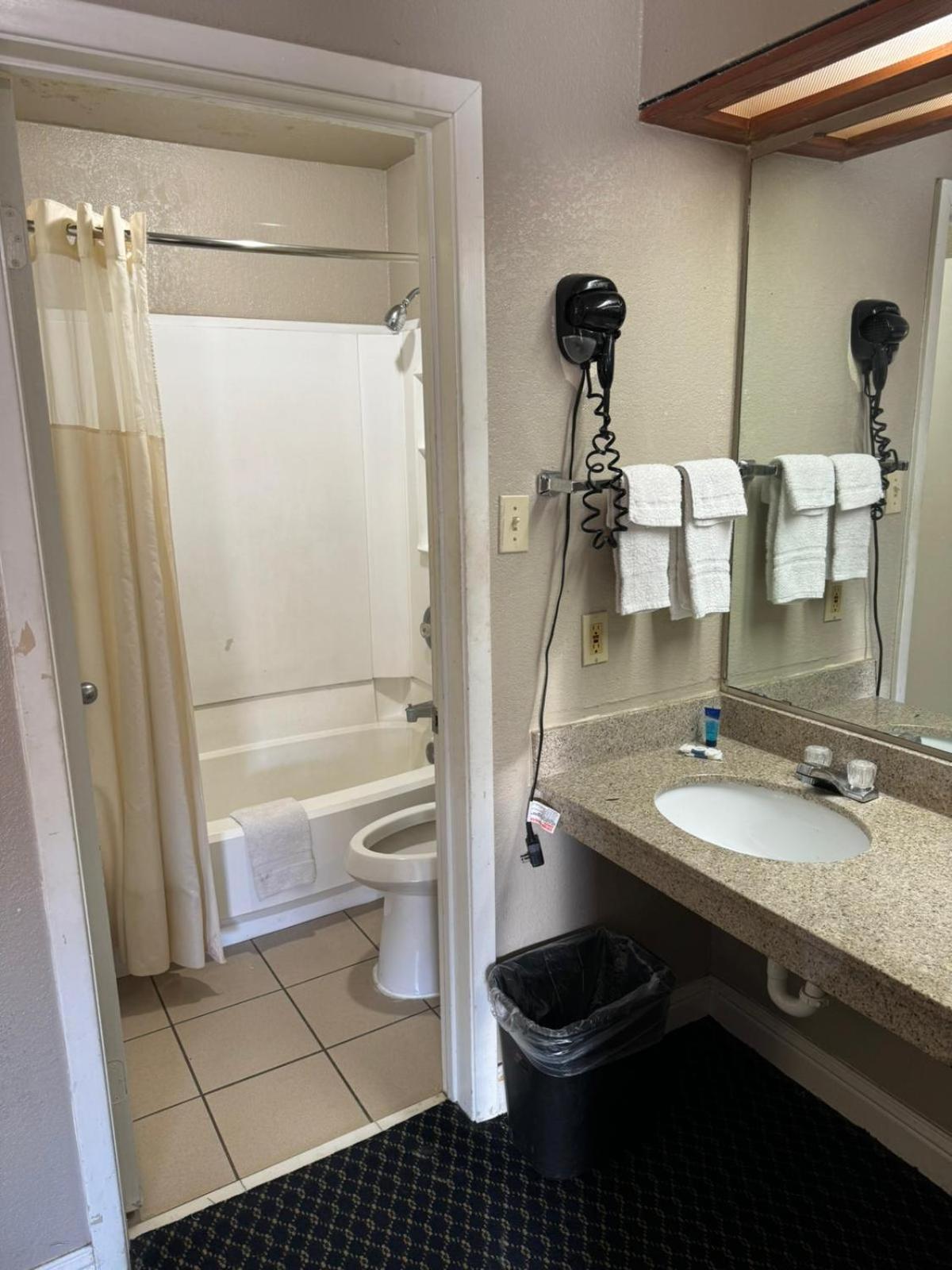 Homegate Studio And Suites San Antonio Eksteriør bilde