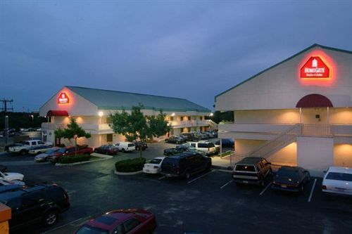 Homegate Studio And Suites San Antonio Eksteriør bilde